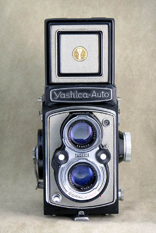 Yashica-Auto正面